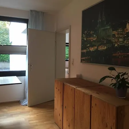 Grosszugiges Mit Blick Ins Grune Und Eigener Terrasse Апартаменты
